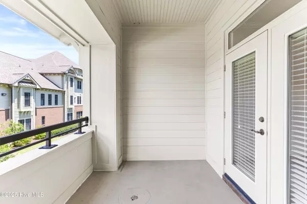 Wilmington, NC 28405,648 Village Park DR #201
