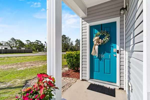 Carolina Beach, NC 28428,701 Elton AVE #Unit 1