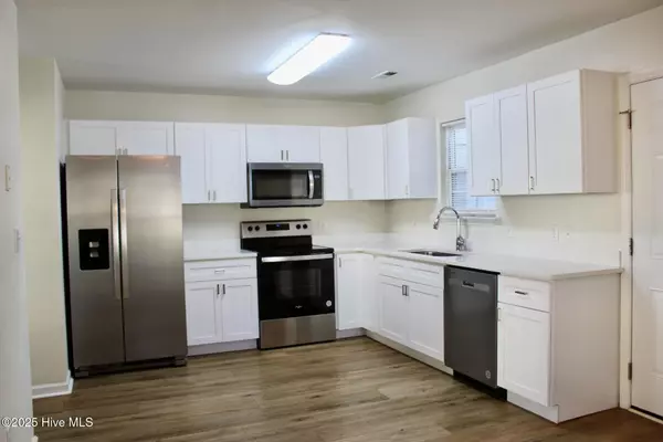 Wilmington, NC 28412,1504 Amhearst CT