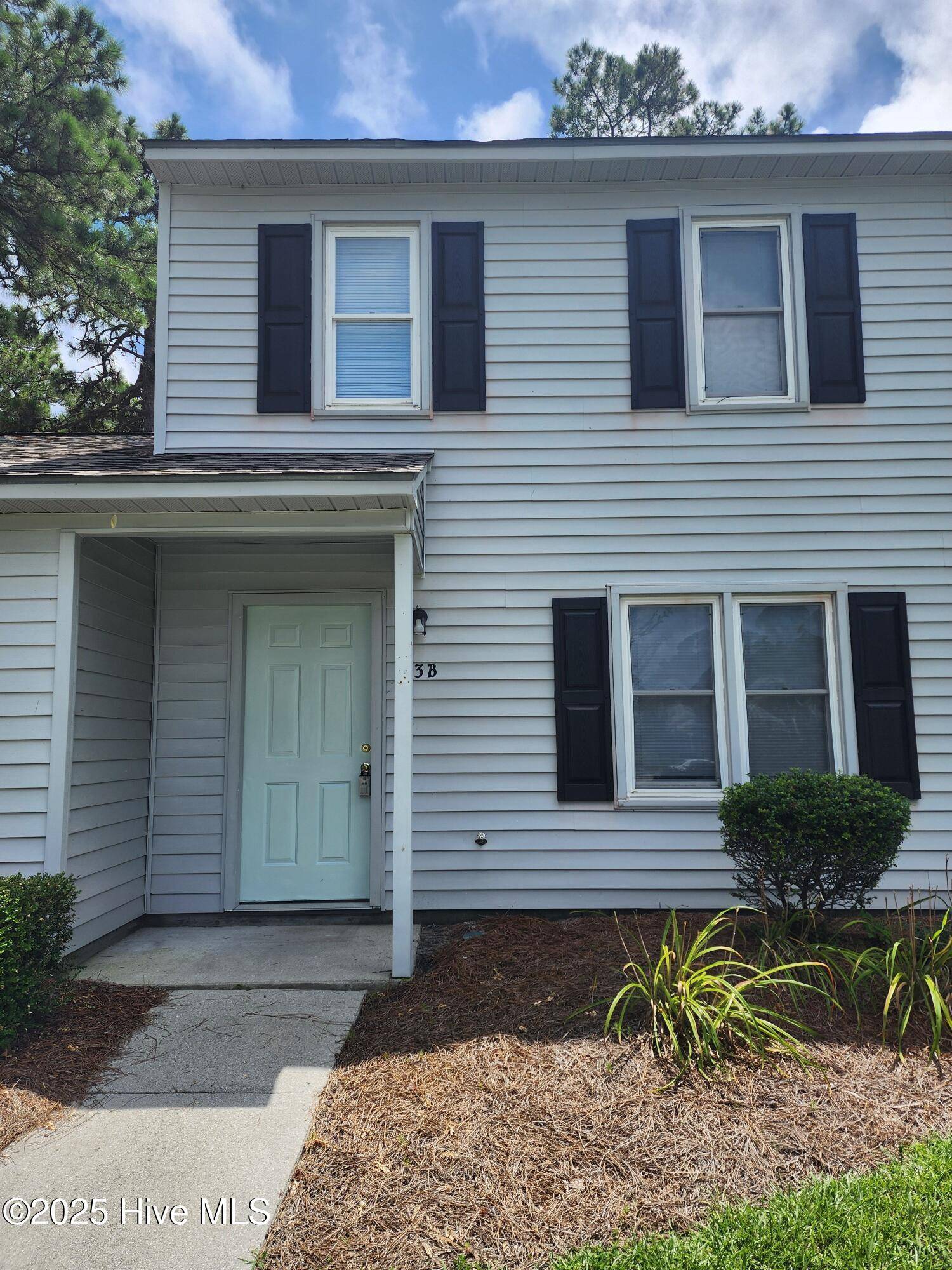 Swansboro, NC 28584,13 Port West CT #Apt B