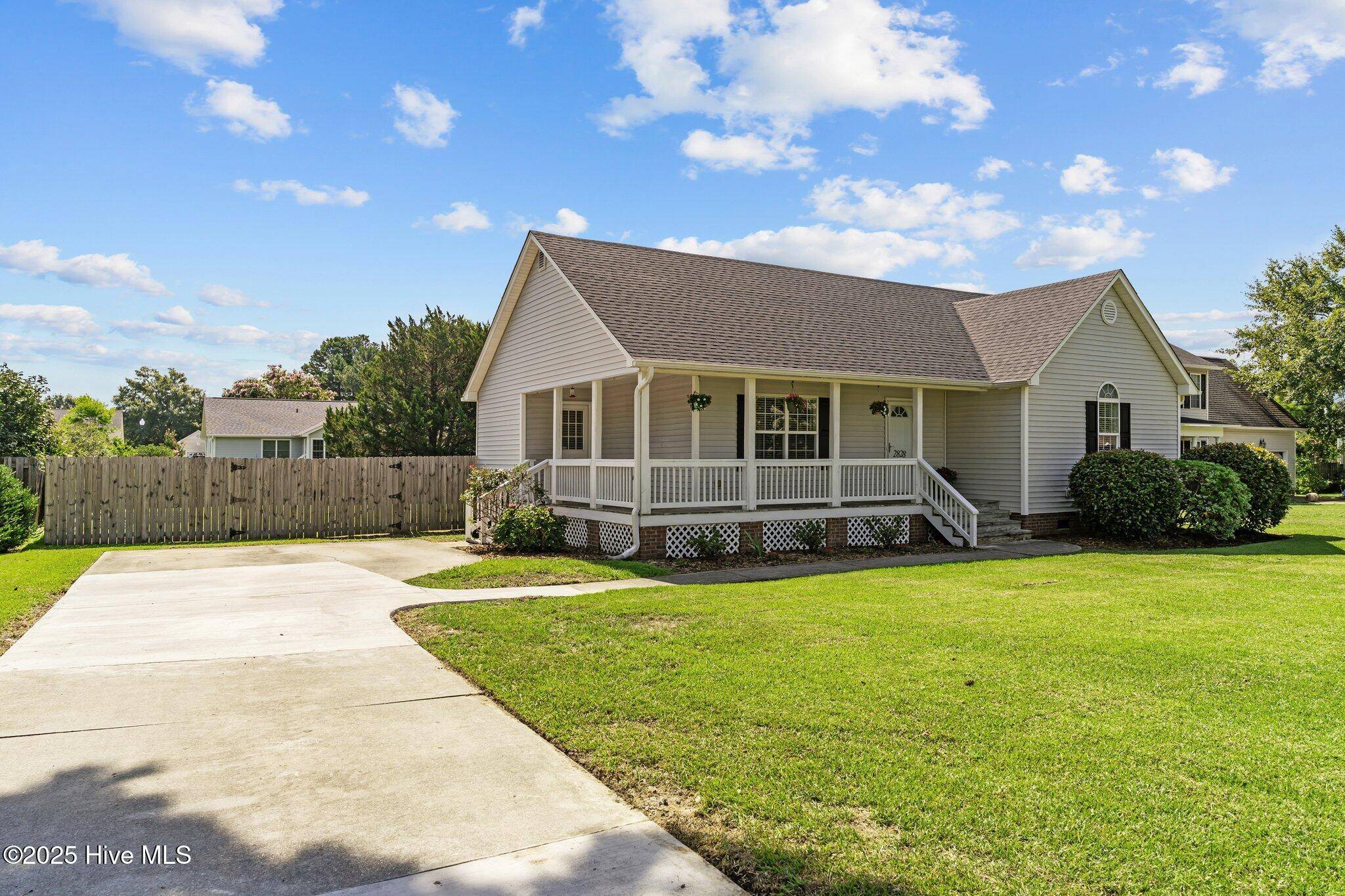 Castle Hayne, NC 28429,2828 Berry Patch CT