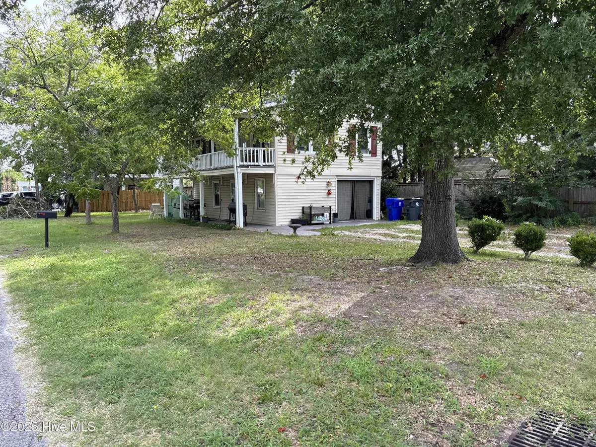 Carolina Beach, NC 28428,907 Fourth ST S