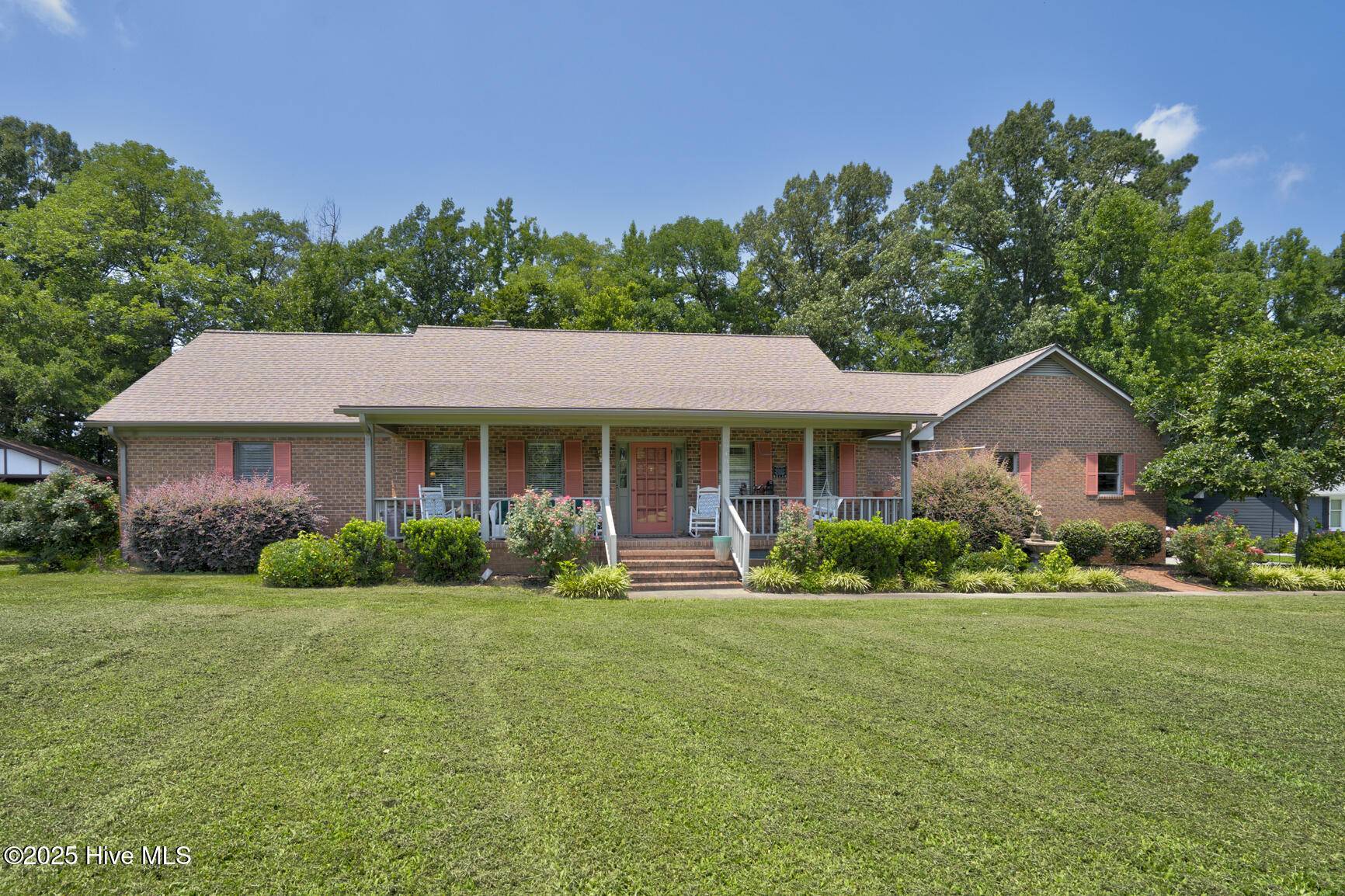 6948 Riverpoint RD, Elm City, NC 27822