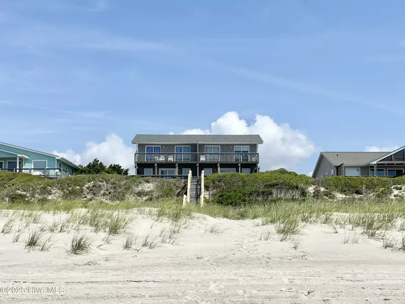7411 Ocean DR, Emerald Isle, NC 28594