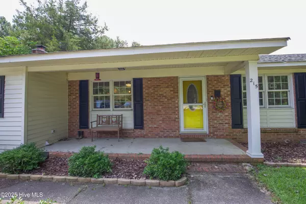 Aberdeen, NC 28315,215 S Pinehurst ST