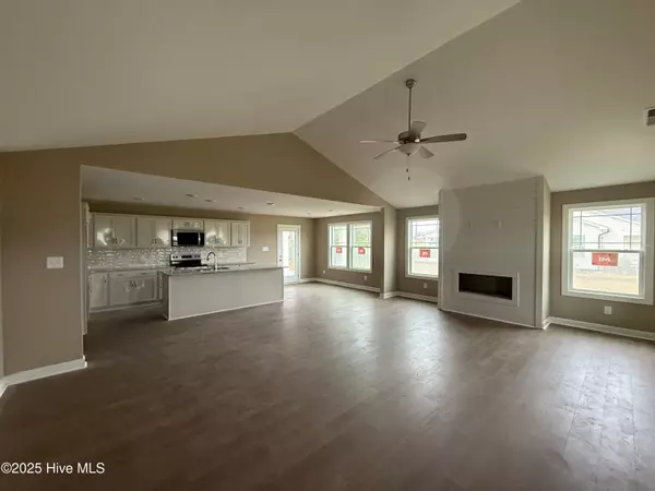 Smithfield, NC 27577,28 Hagood ST