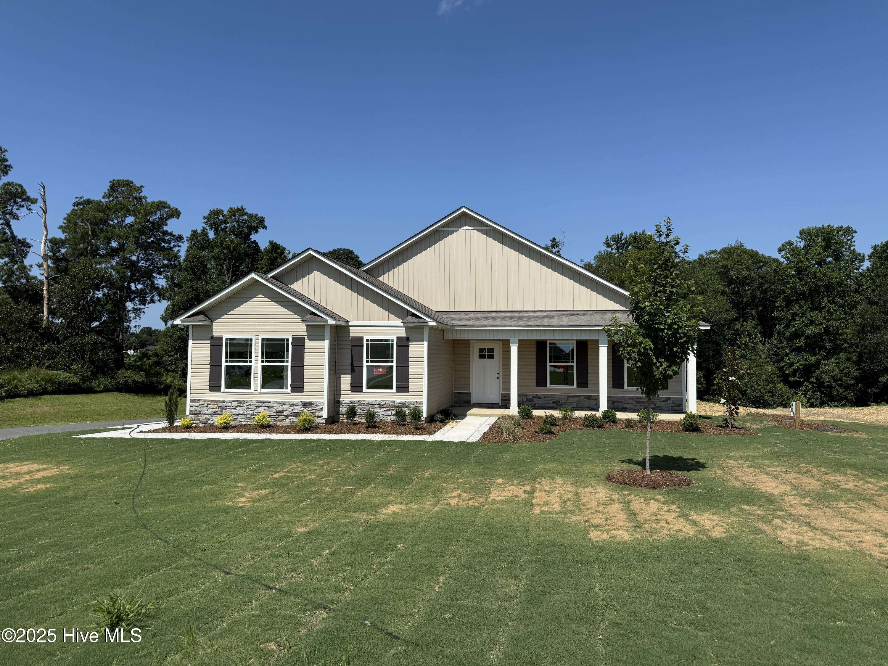 28 Hagood ST, Smithfield, NC 27577
