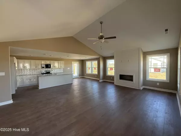 Smithfield, NC 27577,28 Hagood ST