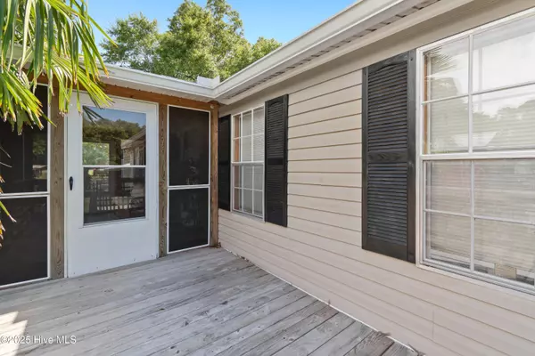 Supply, NC 28462,3216 Woodlawn AVE SW