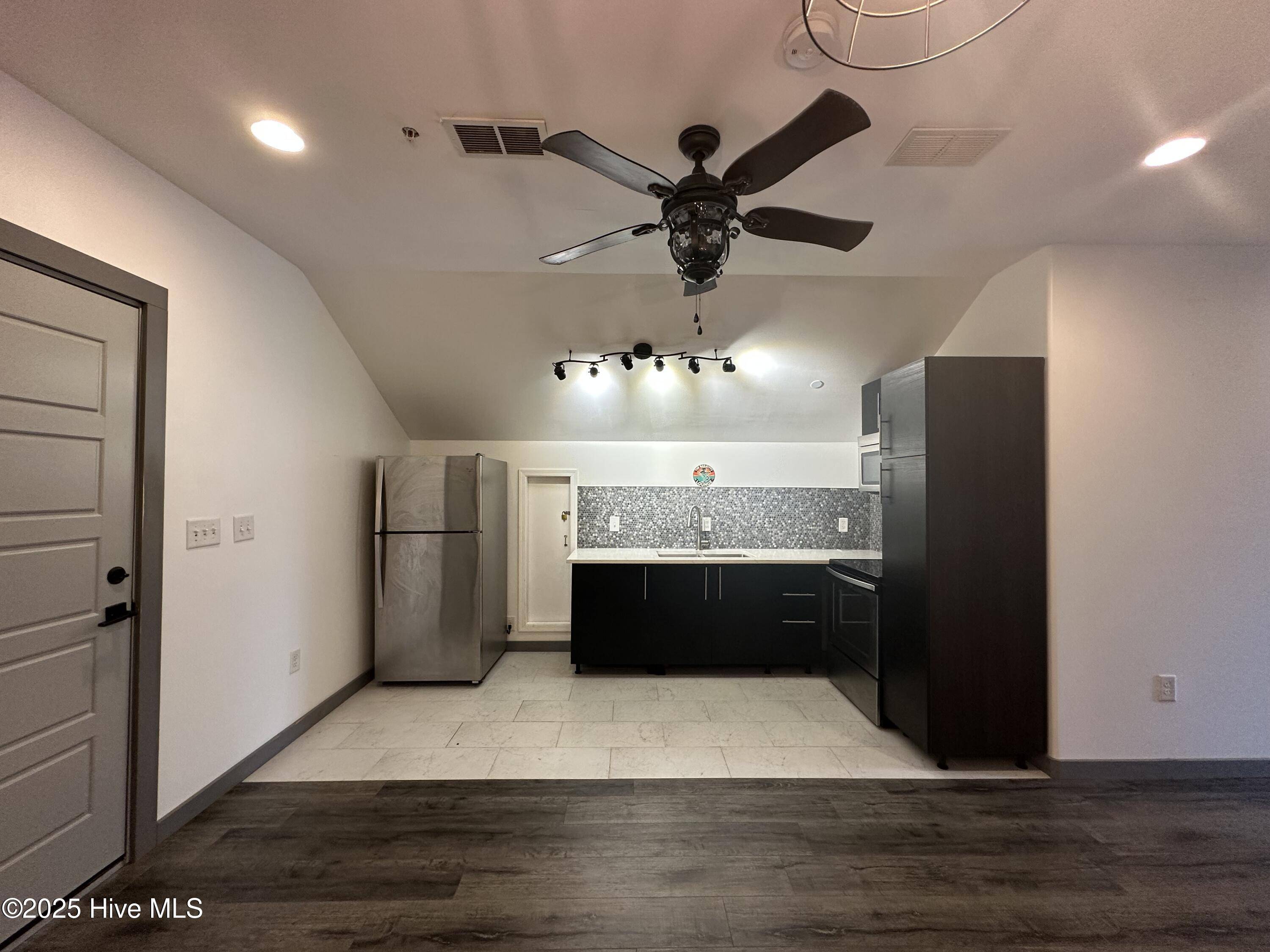 Washington, NC 27889,121 E 2nd ST #205