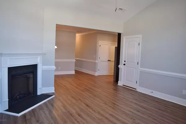 Greenville, NC 27834,3801 Nantucket RD #B