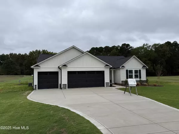 103 Maxwell Farm LN, Selma, NC 27576