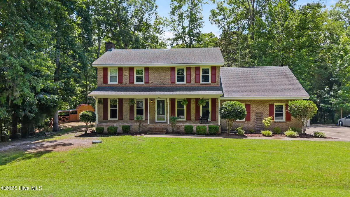 New Bern, NC 28560,103 Little Rossie RD