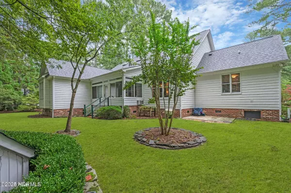 Chocowinity, NC 27817,204 Rappahannock DR