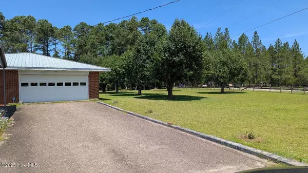 Vass, NC 28394,5068 Lobelia RD