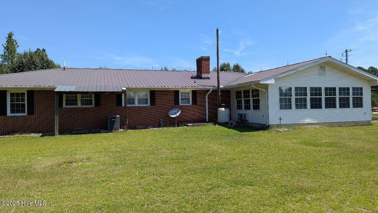 Vass, NC 28394,5068 Lobelia RD