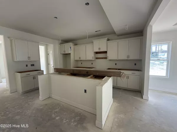 Southern Pines, NC 28387,613 Chambers DR