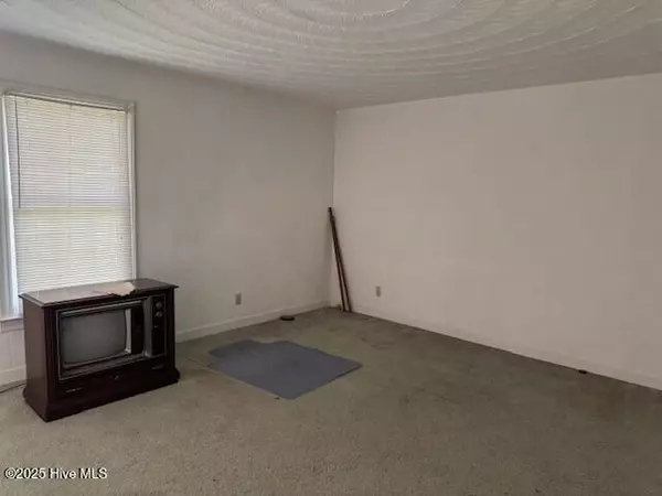 Ahoskie, NC 27910,124 Albemarle Drive DR