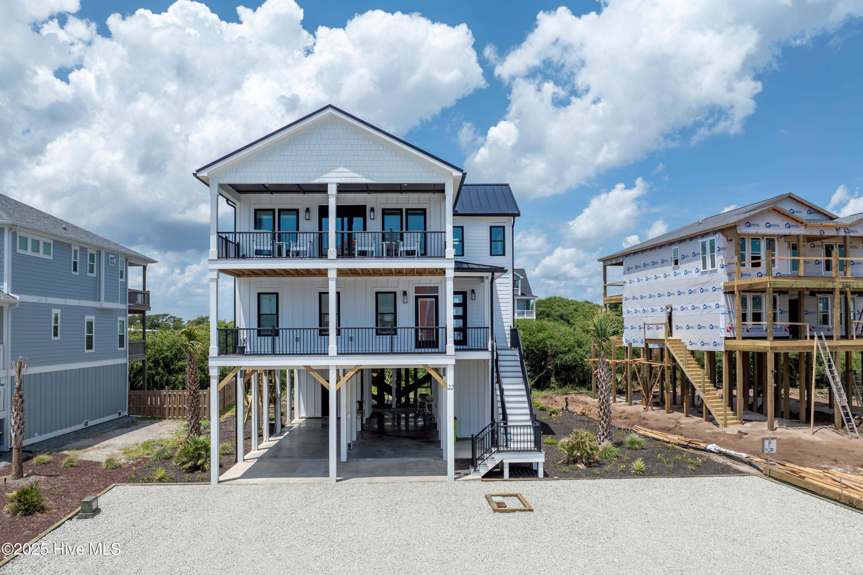 22 Porpoise PL, North Topsail Beach, NC 28460