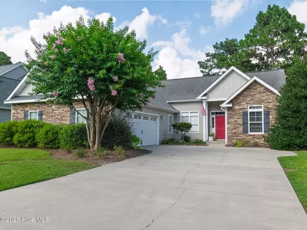 7065 Forest Bend LN, Wilmington, NC 28411