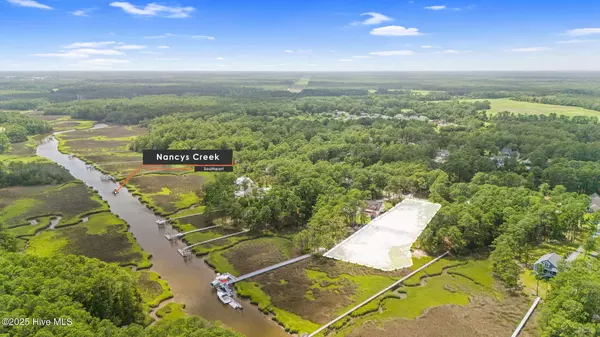 Southport, NC 28461,6487 Walden Pond LN