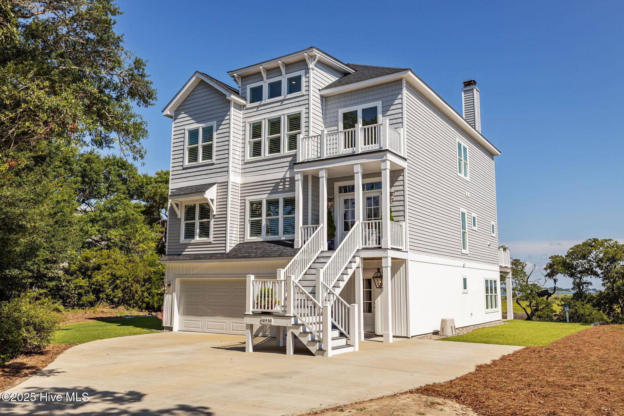 10530 Coast Guard RD, Emerald Isle, NC 28594
