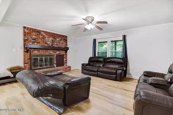 La Grange, NC 28551,112 Woodard LN