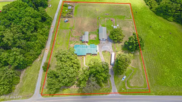 Robbins, NC 27325,383 Lakey Siding RD