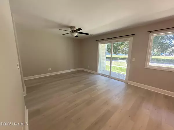 Hampstead, NC 28443,2036 Sloop Point Loop RD #A8