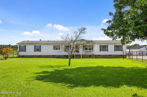 Pinetops, NC 27864,867 Kate RD
