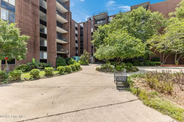 Fayetteville, NC 28305,1100 Clarendon ST #203