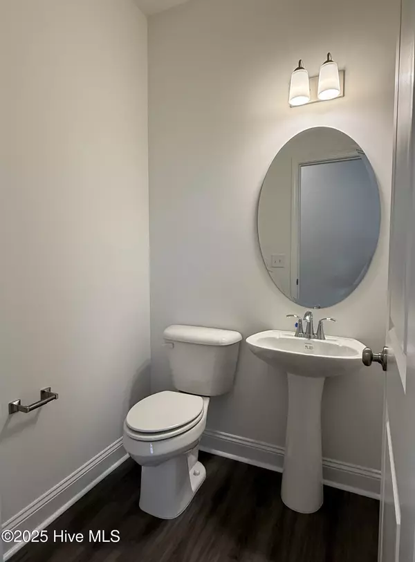 Raeford, NC 28376,143 Girard WAY