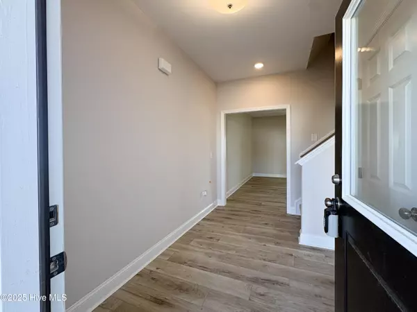 Hubert, NC 28539,909 Wild Azalea WAY