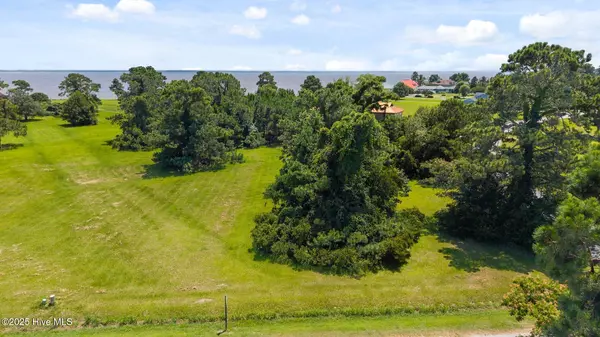 Oriental, NC 28571,6000 Dolphin RD