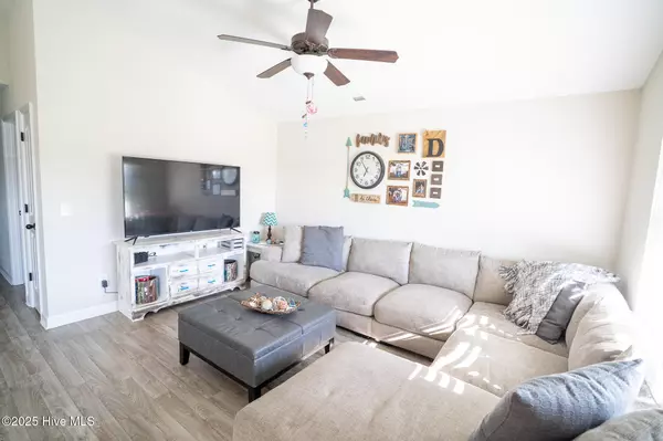 Hubert, NC 28539,344 White Dove DR