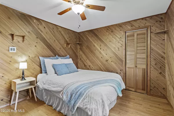 Elizabeth City, NC 27909,722 Firetower RD