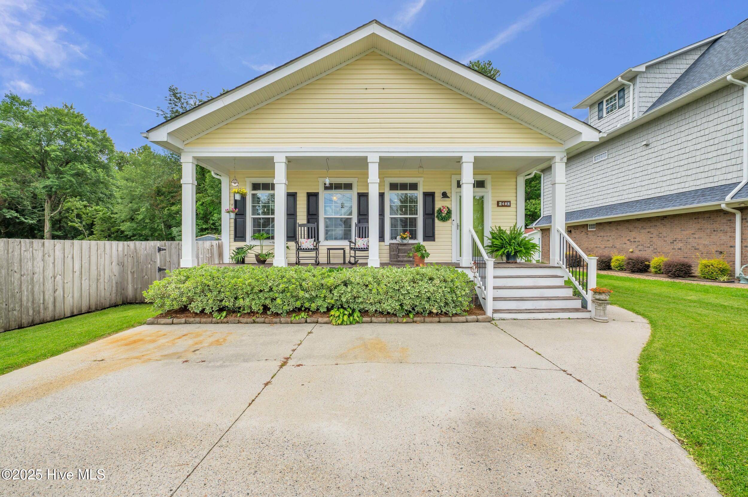 2498 Waccamaw Shores Road, Lake Waccamaw, NC 28450