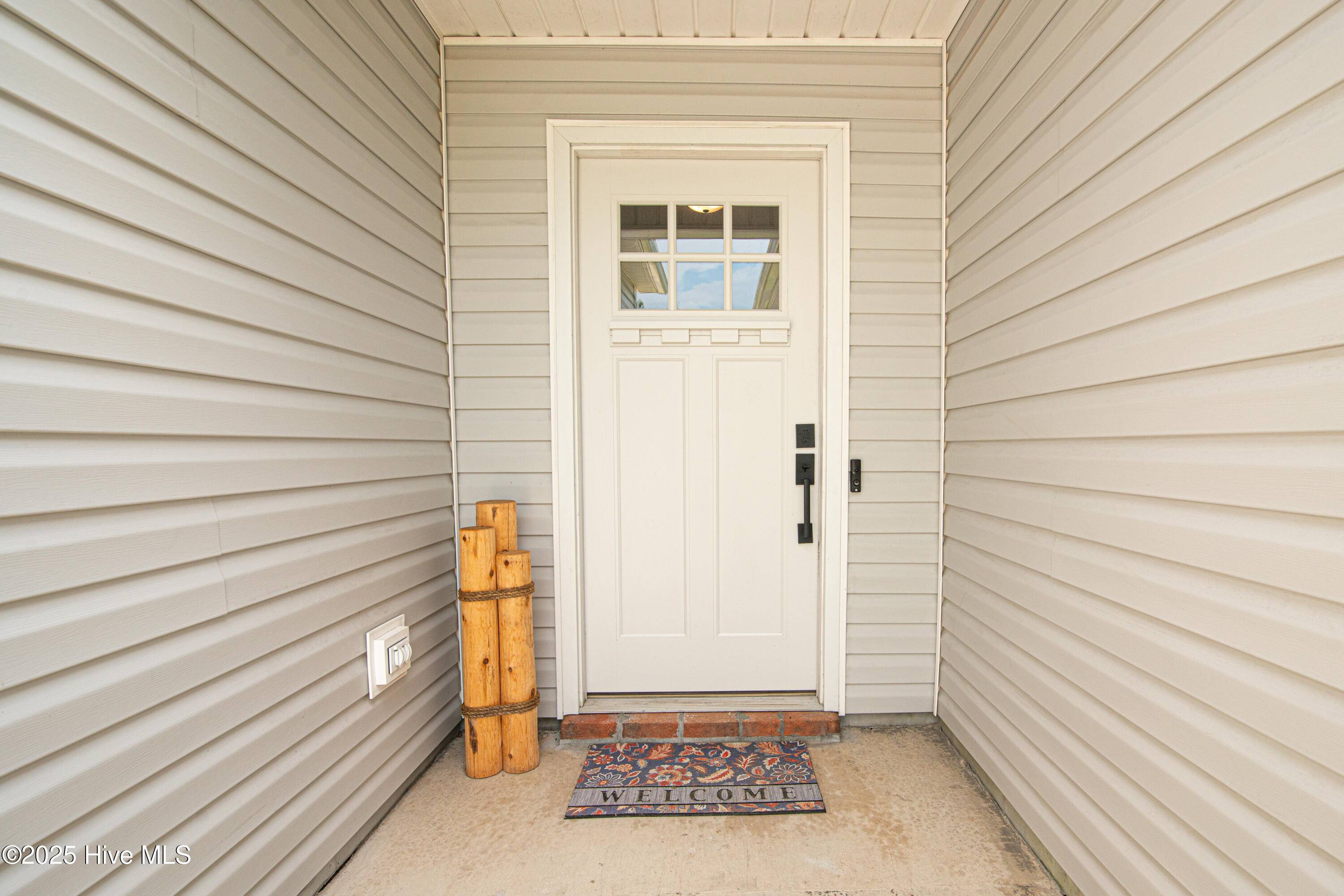 Sneads Ferry, NC 28460,266 Breakwater DR