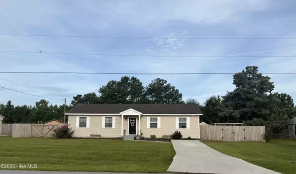Hubert, NC 28539,48 Riegel DR
