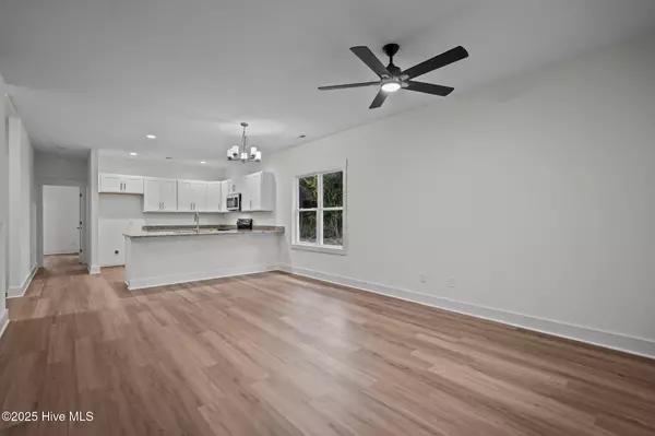 Burgaw, NC 28425,603 W Hayes ST