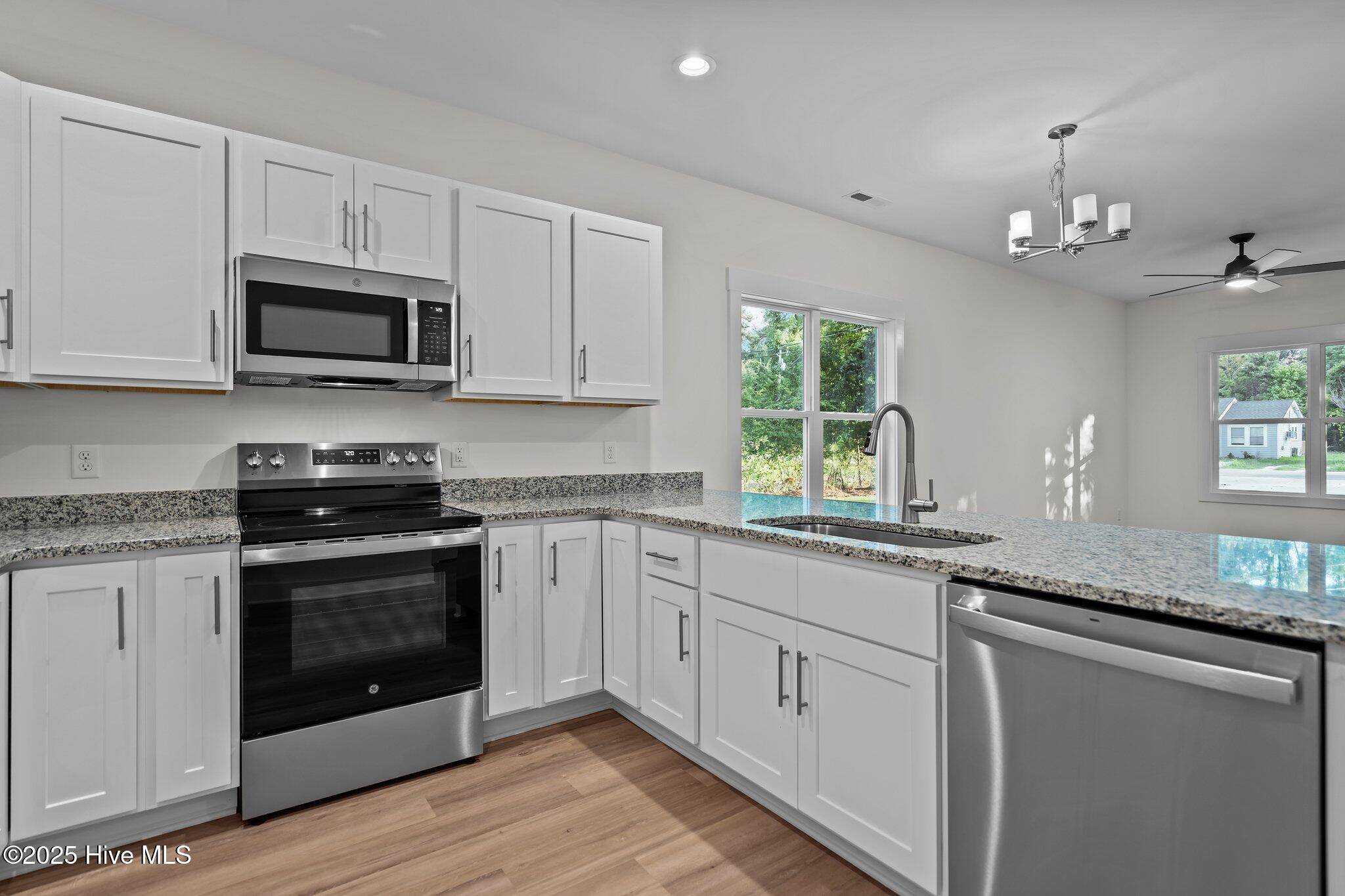 Burgaw, NC 28425,603 W Hayes ST