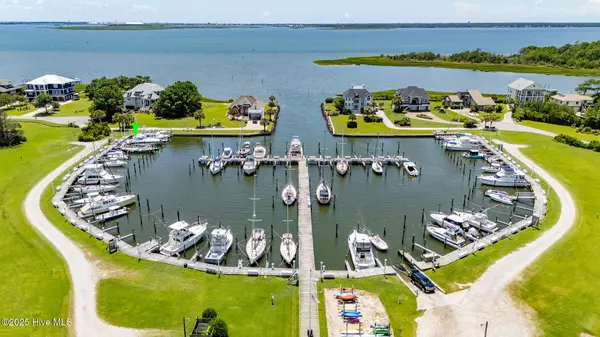 409 Island DR #2, Beaufort, NC 28516
