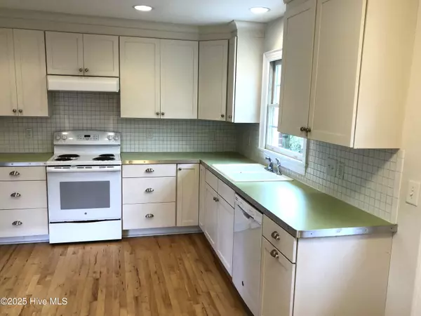 Greenville, NC 27858,2301 Jefferson DR