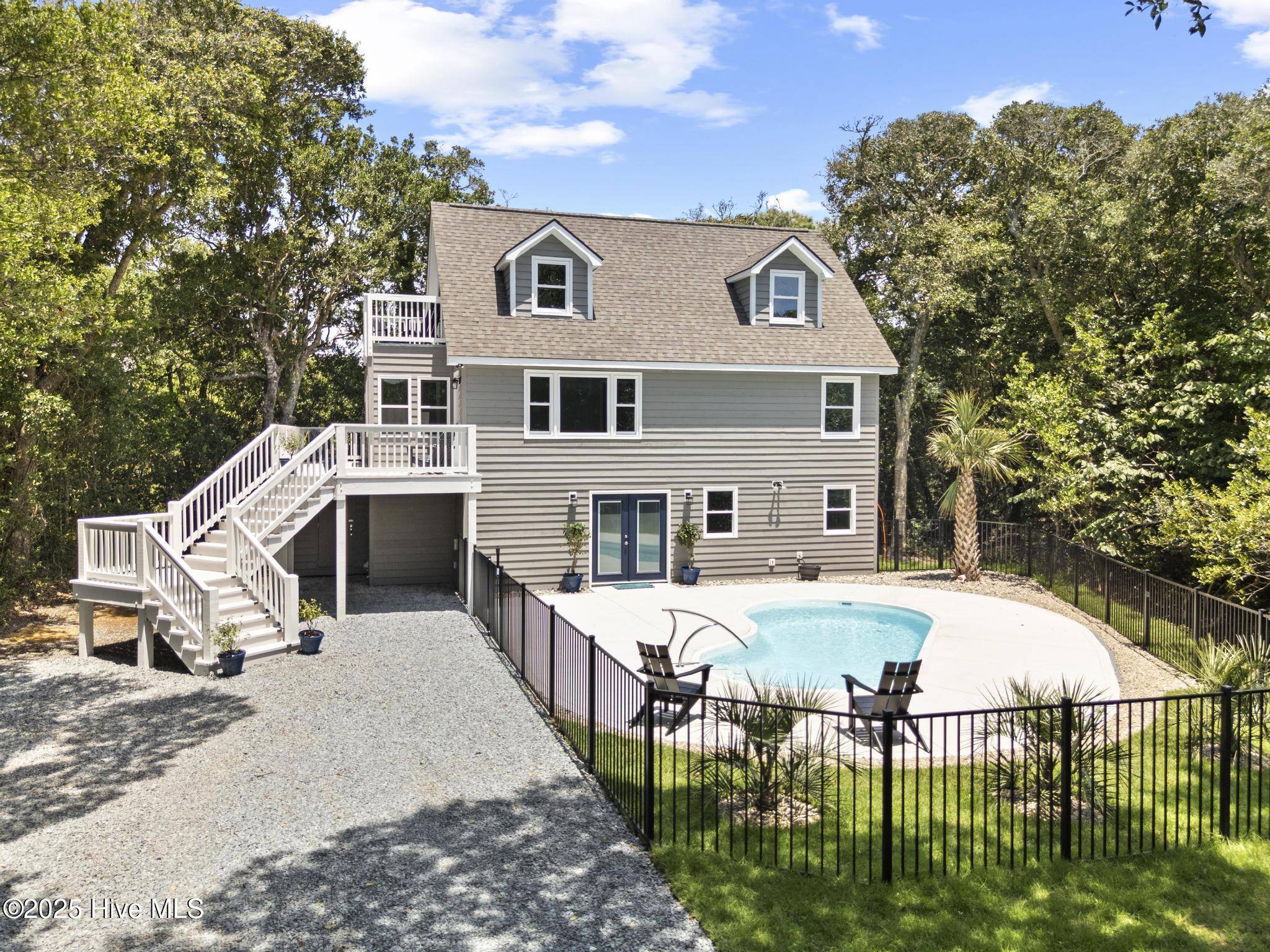 120 Santa Maria DR, Emerald Isle, NC 28594