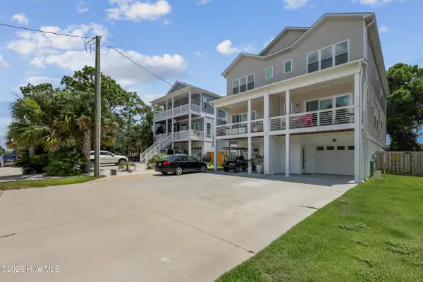 914 Old Dow RD #Unit 1, Carolina Beach, NC 28428
