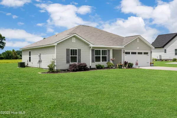 Washington, NC 27889,403 Crown DR