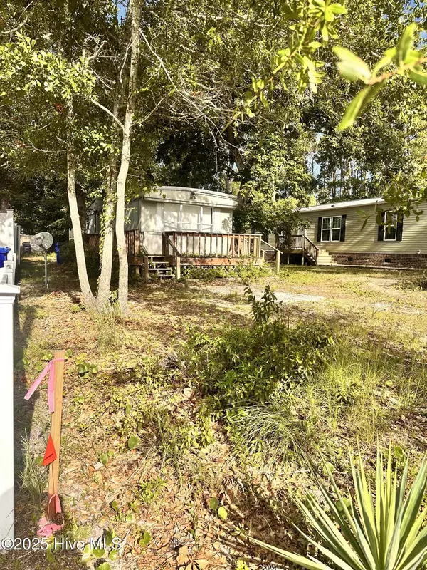Oak Island, NC 28465,310 NE 75th ST