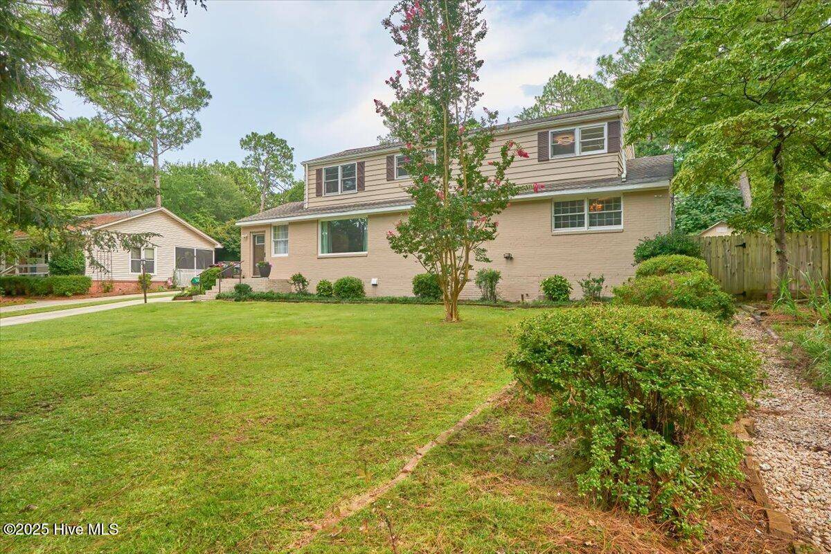 Southern Pines, NC 28387,825 N Saylor ST