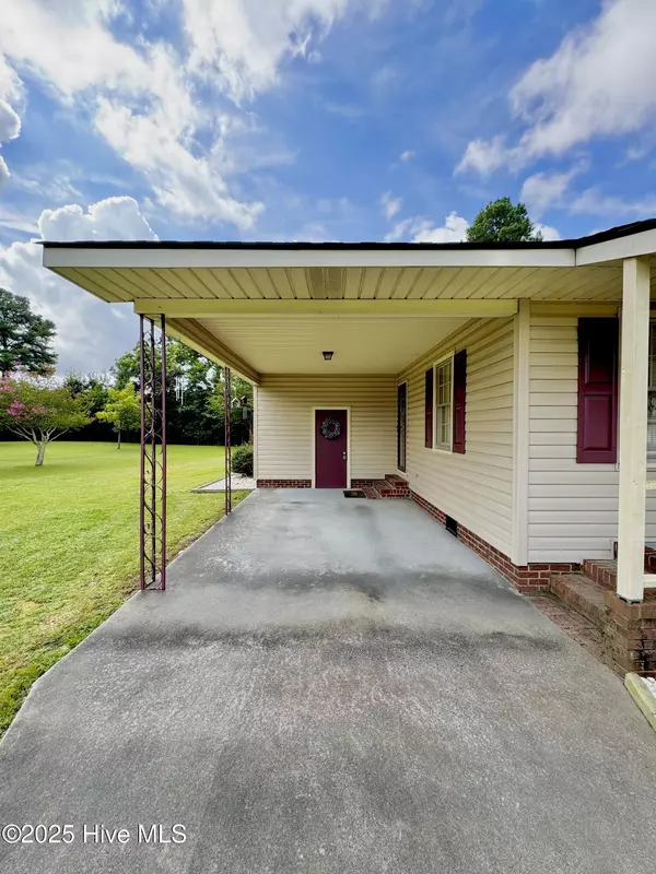 Kinston, NC 28504,2445 Tammy DR