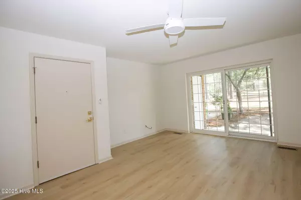 Southern Pines, NC 28387,317 B Driftwood CIR